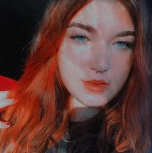 Meet your Posher, Natia